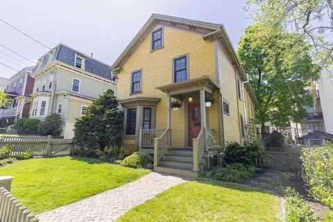 15 Rockview St, Boston, MA 02130