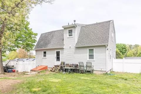 25 Lively Ln, Springfield, MA 01109 photo 38