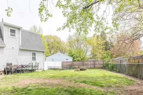 25 Lively Ln, Springfield, MA 01109 photo 40