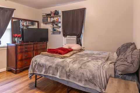 25 Lively Ln, Springfield, MA 01109 photo 24