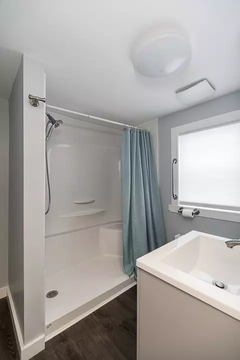 Bath - 5 Fair St, Gloucester, MA 01930 photo 1 of 2