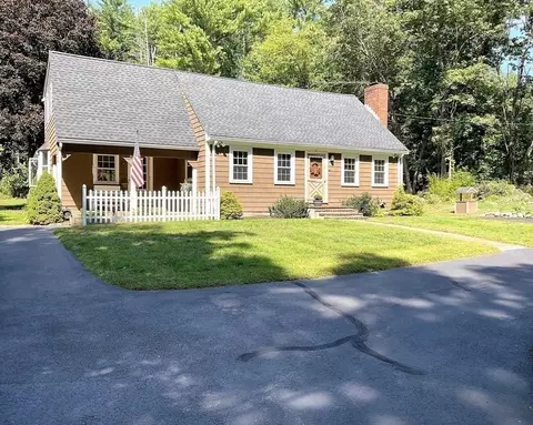 11 Delaney St, Stow, MA 01775