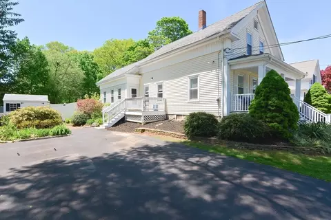 8 Grant St, Milford, MA 01757