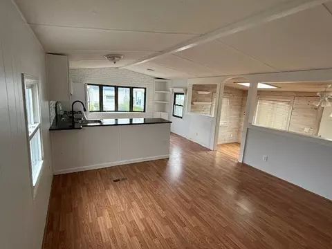 56 Dots Ln, Buzzards Bay, MA 02532 photo 7