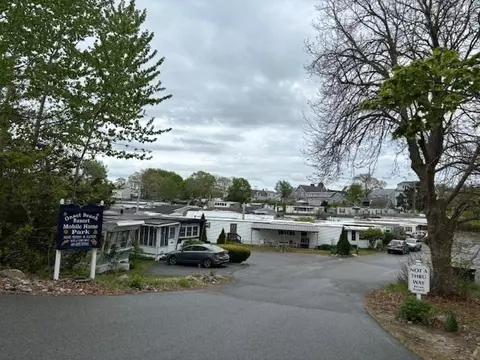 56 Dots Ln, Buzzards Bay, MA 02532 photo 23