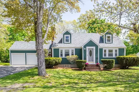 145 Burgess Ave, Westwood, MA 02090
