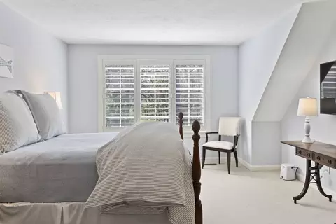 Bedroom - 25 Oakdale Path, Barnstable, MA 02655 photo 3 of 4