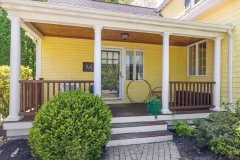 193 Newbridge St, Hingham, MA 02043 photo 2
