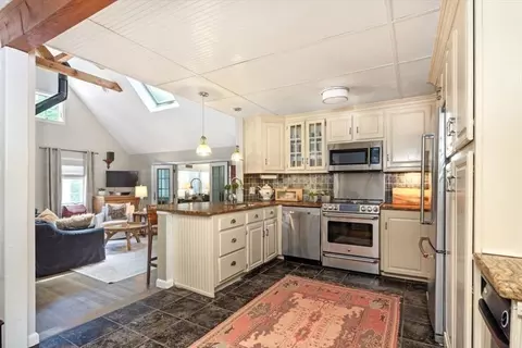 193 Newbridge St, Hingham, MA 02043 photo 9