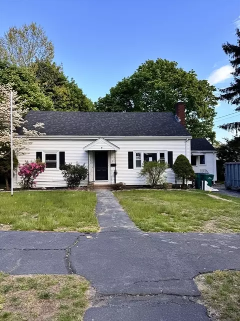 9 Stangus, Lynn, MA 01905
