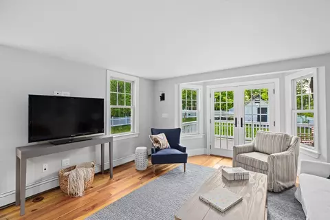 56 Elm St, Hingham, MA 02043 photo 11