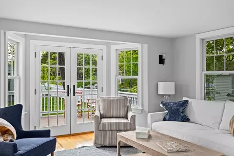 56 Elm St, Hingham, MA 02043 photo 10