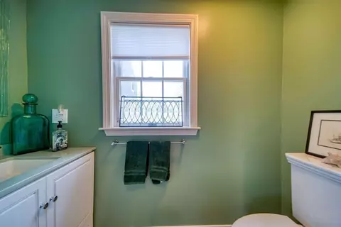 381 Ocean St #1, Hyannis, MA 02601 photo 10