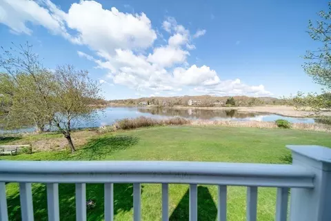 381 Ocean St #1, Hyannis, MA 02601 photo 8