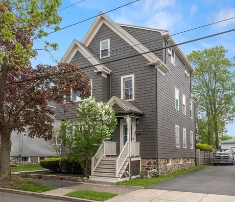 48 Archer St, Lynn, MA 01902