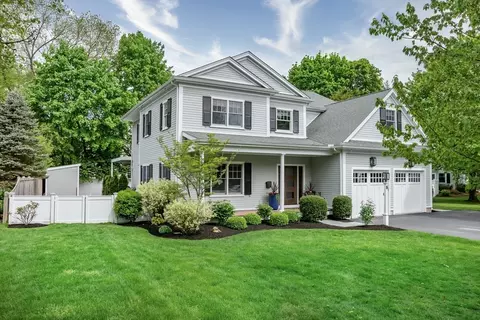 8 Beverly Rd, Wellesley, MA 02481