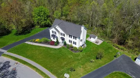 33 Boundary Stone Rd, Sutton, MA 01590 photo 3