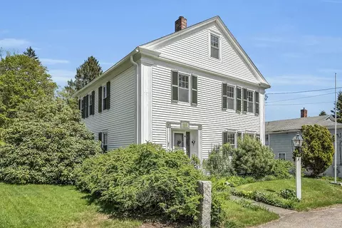 120 Pleasant St, Barre, MA 01005