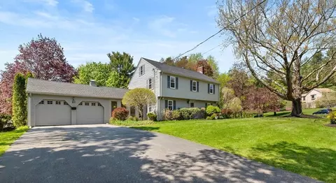 21 Chatham Way, Lynnfield, MA 01940