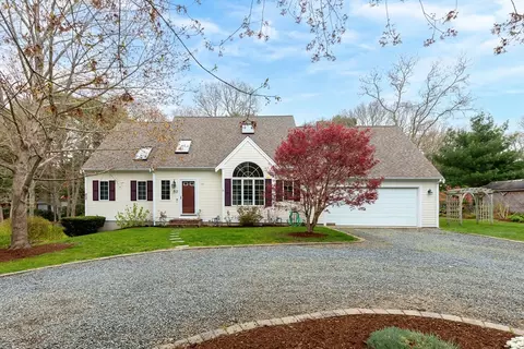 54 Roosevelt Rd, Barnstable, MA 02635 photo 2