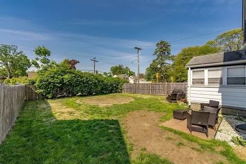 204 Roosevelt Ave, Springfield, MA 01118 photo 18