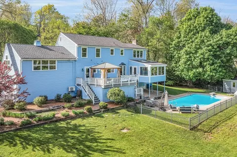 16 Bulette Rd, Acton, MA 01720