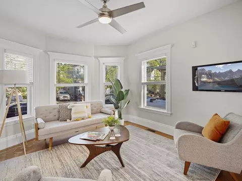 Living - 30 Baker Rd, Everett, MA 02149 photo 2 of 4