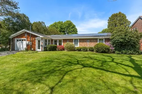 17 Amherst Rd, Beverly, MA 01915 photo 2