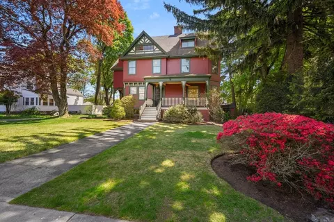 107 Emerson St, Melrose, MA 02176