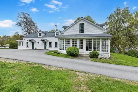 147 Dudley Oxford, Dudley, MA 01571