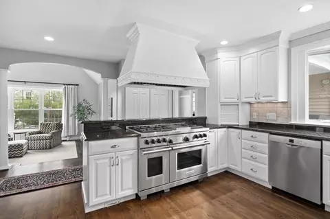 Kitchen - 88 Jedediahs Path, Marshfield, MA 02050 photo 2 of 2