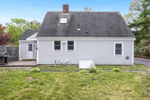 Exterior - 20 Crocker St, Barnstable, MA 02632 photo 9 of 11