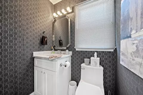 Bath - 166 Samoset Ave, Hull, MA 02045 photo 1 of 4