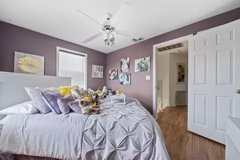 Bedroom - 166 Samoset Ave, Hull, MA 02045 photo 4 of 4