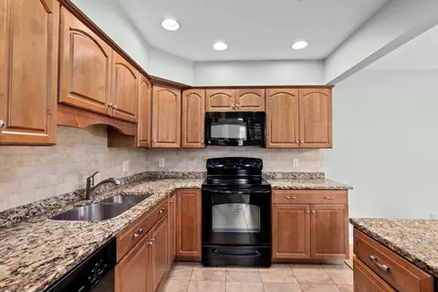 1801 Hockley Dr #1801, Hingham, MA 02043 photo 4