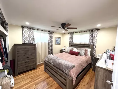 Bedroom - 18 Shirley Rd, Springfield, MA 01109 photo 2 of 6