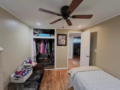 Bedroom - 18 Shirley Rd, Springfield, MA 01109 photo 4 of 6