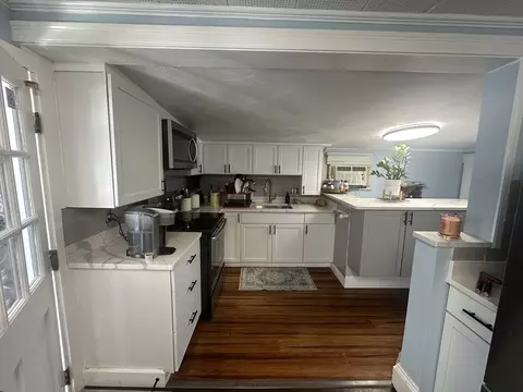 155 Seminole Ave # R, Waltham, MA 02451