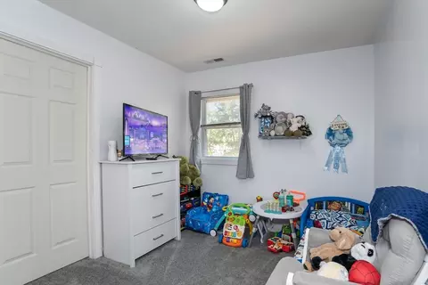 Bedroom - 37 Greenwich Rd, Ware, MA 01082 photo 1 of 4