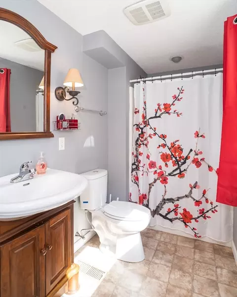 Bath - 37 Greenwich Rd, Ware, MA 01082 photo 1 of 3