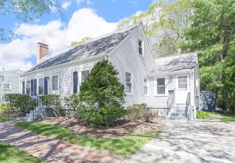 15 Davidson Rd, Framingham, MA 01701