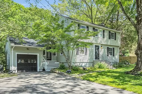 130 Adams Rd, Concord, MA 01742