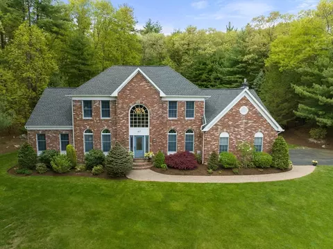 97 Emer Rd, Marlborough, MA 01752