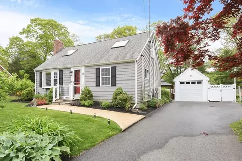 28 Longfellow Rd, Natick, MA 01760