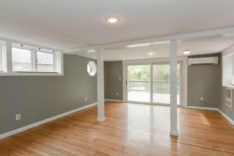 Living - 71 Walnut Rd, Wrentham, MA 02093 photo 2 of 6
