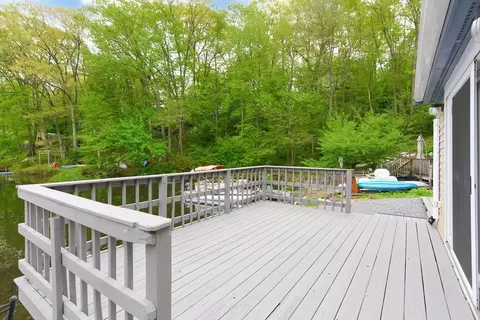 Exterior - 71 Walnut Rd, Wrentham, MA 02093 photo 10 of 12