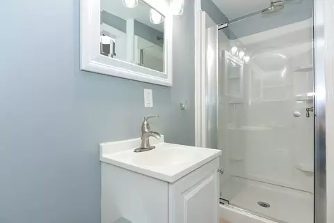 Bath - 71 Walnut Rd, Wrentham, MA 02093 photo 2 of 2