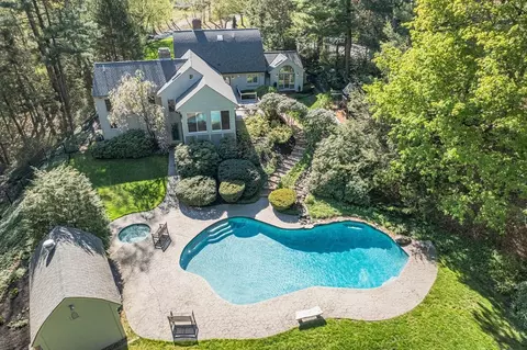 83 Sandra Ln, North Andover, MA 01845