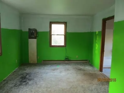 Living - 15 Curtin Rd, Peru, MA 01235 photo 2 of 2