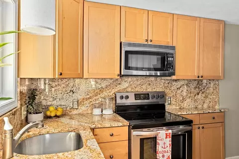 4 Nutty Hill Rd #4, Hingham, MA 02043 photo 8